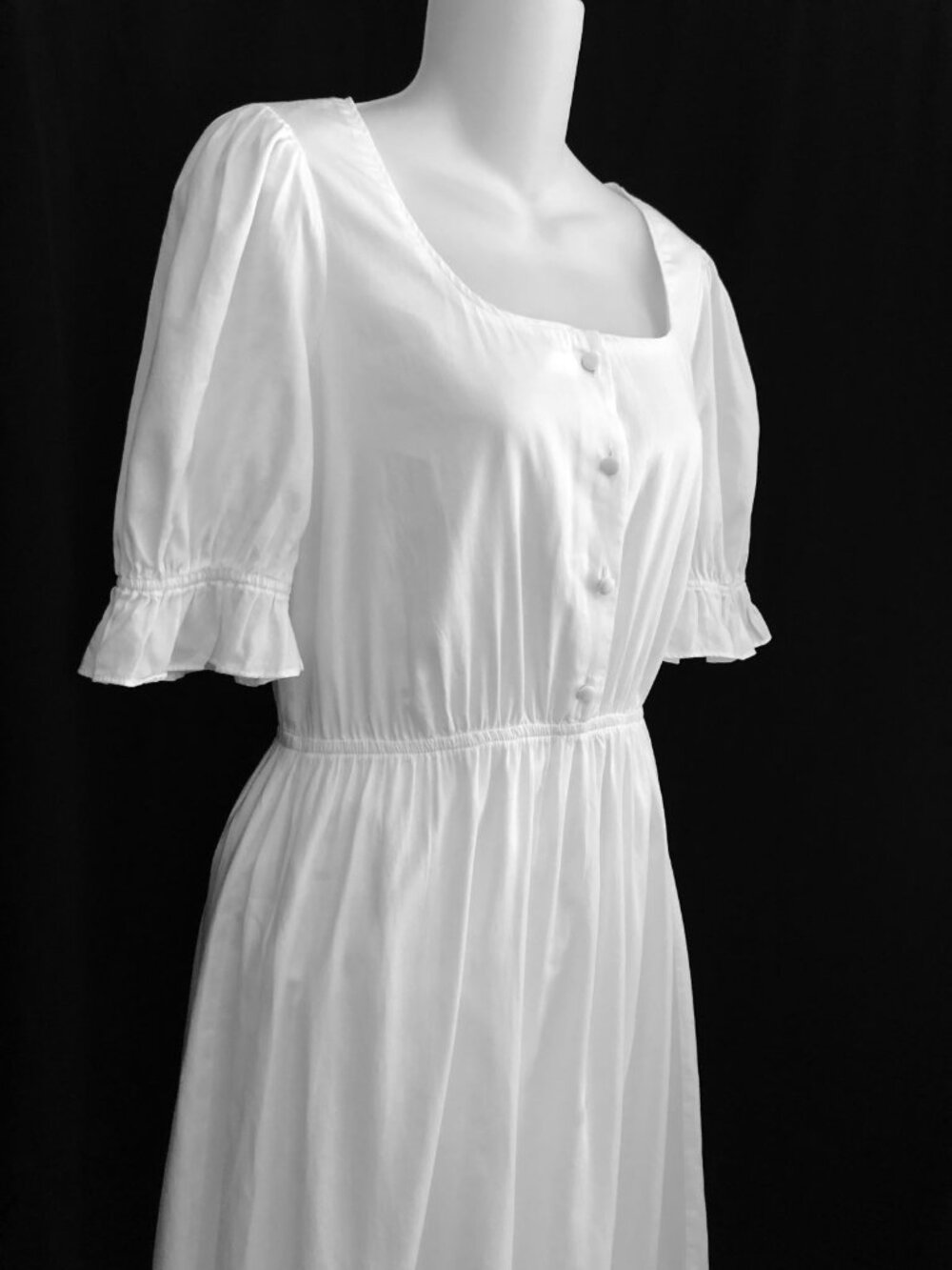 Gal Meets Glam White Cotton Maxi Blakely Dress - Picture 3 of 8